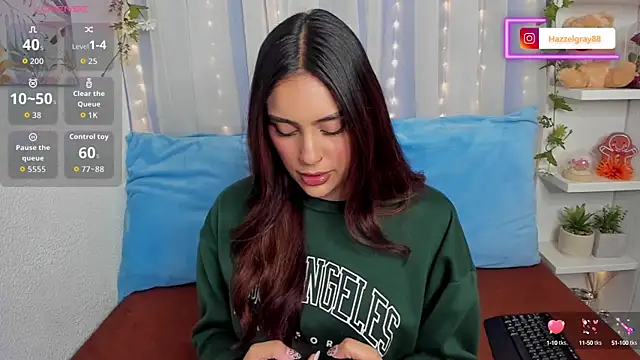 HazzelGray online show from 14, 9, 2025