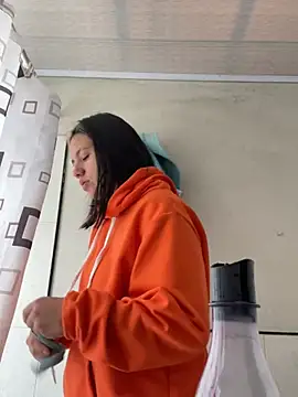 hannahb-e online show from 7, 3, 2025