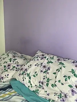 hannahb-e online show from 18, 3, 2025