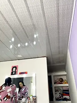 hannahb-e online show from 26, 9, 2025