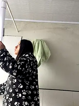 hannahb-e online show from 1, 11, 2025