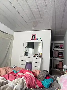 hannahb-e online show from 1, 3, 2026