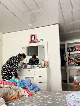 hannahb-e online show from 19, 4, 2026