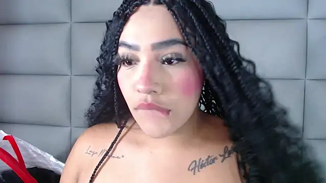 Snapshot of emily_brontee_ chatting on 7, 1, 2025 emily brontee online show from 7, 1, 2025