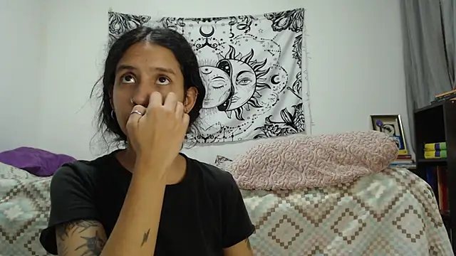 AlinaWoolf  online show from 27, 12, 2024