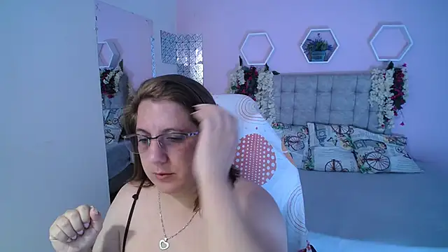 katie joness  online show from 12, 1, 2025