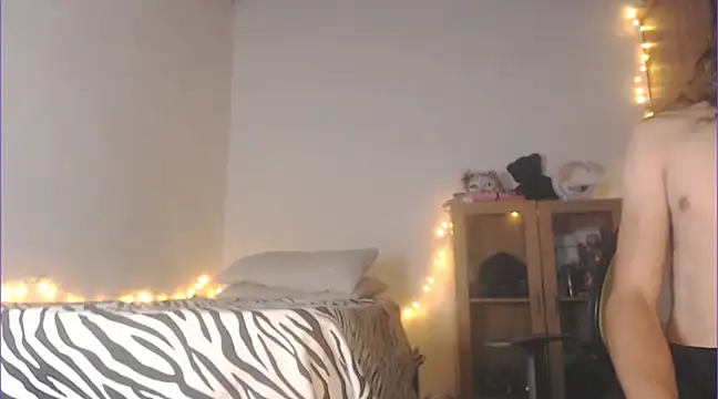 Tristan fantasycam online show from 23, 2, 2025