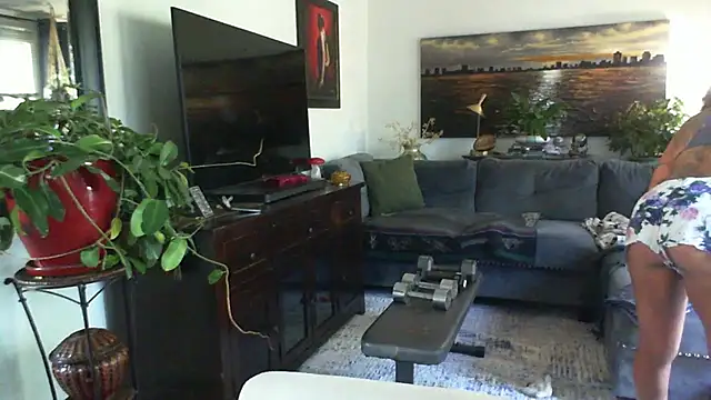 CeceilaMoon online show from 14, 10, 2025