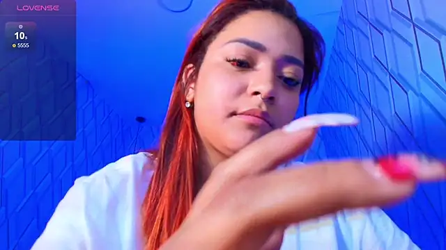 NicolleTaylor online show from 11, 11, 2025