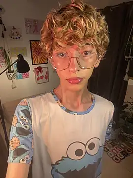 Snapshot of lyamthommpson chatting on 9, 2, 2026 lyamthommpson online show from 9, 2, 2026