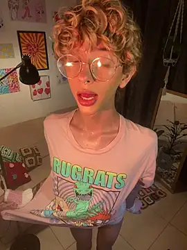 Snapshot of lyamthommpson chatting on 11, 2, 2026 lyamthommpson online show from 11, 2, 2026