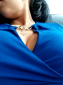 Emily Wane online show from 8, 9, 2025