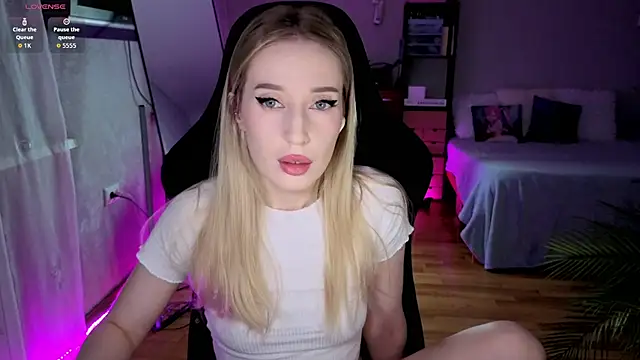 Little Soph online show from 26, 6, 2026
