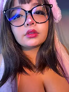 Snapshot of CharlotteMillers chatting on 28, 5, 2026 CharlotteMillers online show from 28, 5, 2026