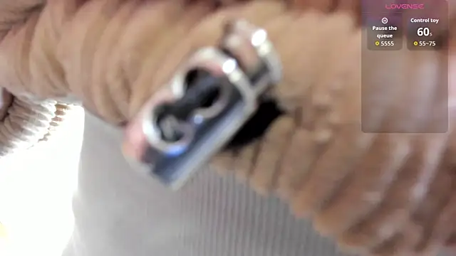 Snapshot of MeganFoxxi_ chatting on 6, 2, 2026 MeganFoxxi online show from 6, 2, 2026