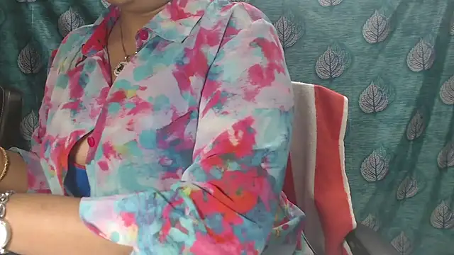 Sophia your online show from 1, 3, 2025