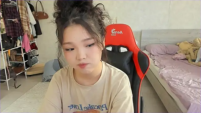 Snapshot of wastforu chatting on 19, 11, 2025 wastforu online show from 19, 11, 2025