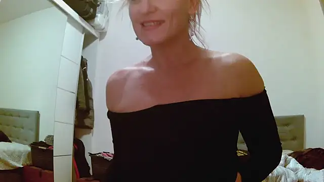 Sexyycattt online show from 17, 1, 2025