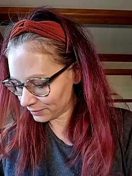 die-EinHORNY-WG online show from 17, 12, 2025