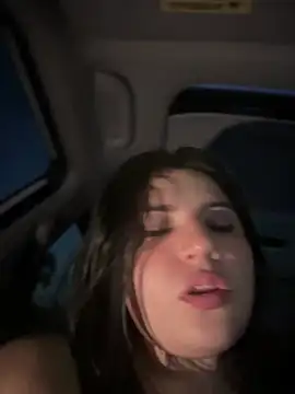 Snapshot of horny_roomiess chatting on 25, 1, 2025 horny roomiess online show from 25, 1, 2025