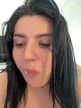 Snapshot of horny_roomiess chatting on 27, 1, 2025 horny roomiess online show from 27, 1, 2025