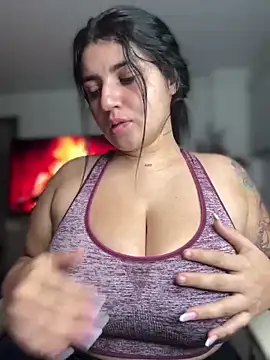 Snapshot of horny_roomiess chatting on 28, 2, 2025 horny roomiess online show from 28, 2, 2025