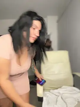 Snapshot of horny_roomiess chatting on 5, 3, 2025 horny roomiess online show from 5, 3, 2025