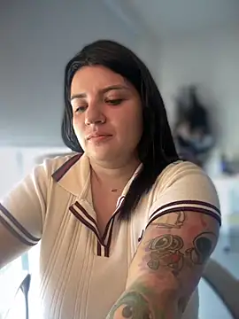 Snapshot of horny_roomiess chatting on 9, 9, 2025 horny roomiess online show from 9, 9, 2025