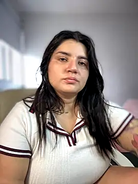 Snapshot of horny_roomiess chatting on 13, 10, 2025 horny roomiess online show from 13, 10, 2025