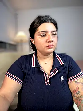 Snapshot of horny_roomiess chatting on 19, 10, 2025 horny roomiess online show from 19, 10, 2025