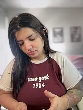 Snapshot of horny_roomiess chatting on 26, 10, 2025 horny roomiess online show from 26, 10, 2025