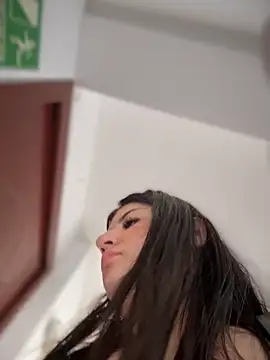 Snapshot of horny_roomiess chatting on 3, 11, 2025 horny roomiess online show from 3, 11, 2025