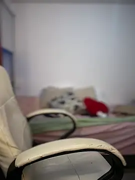 horny roomiess online show from 3, 6, 2026