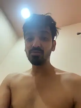 Snapshot of hornyguy271192 chatting on 8, 2, 2026 hornyguy271192 online show from 8, 2, 2026