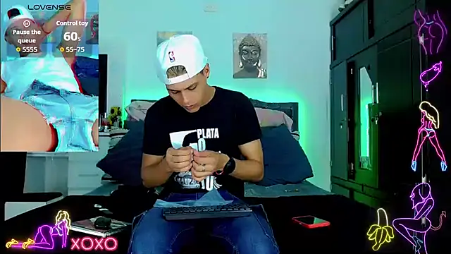 Liamscott  online show from 26, 9, 2025