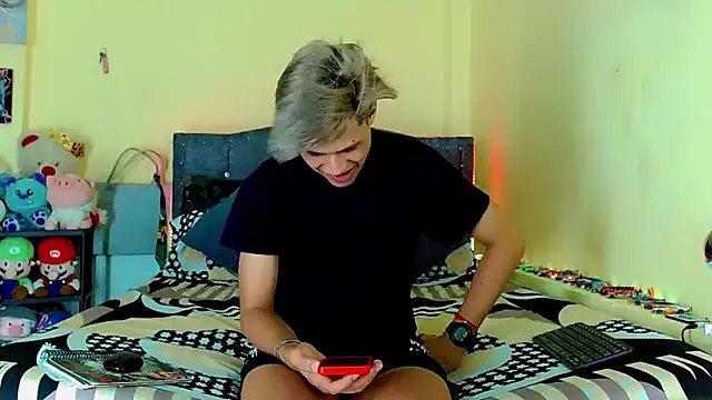 Liamscott  online show from 23, 4, 2026