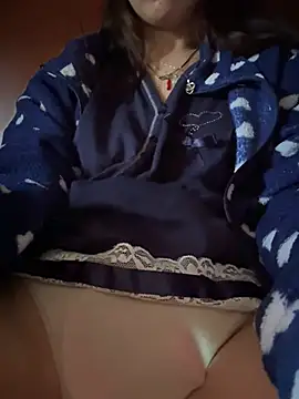 Snapshot of rossana99_ chatting on 9, 5, 2026 rossana99 online show from 9, 5, 2026