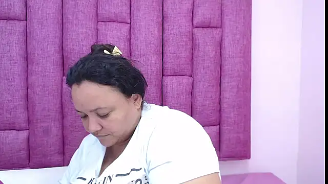 Snapshot of CrushOnMe_ chatting on 14, 2, 2026 CrushOnMe online show from 14, 2, 2026