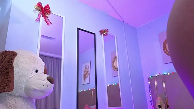 sarah cruzz  online show from 10, 1, 2026