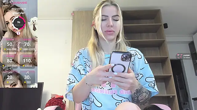 Snapshot of Megan_Ros chatting on 1, 3, 2025 Megan Ros online show from 1, 3, 2025