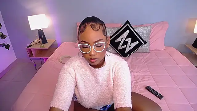 JasmineCampbell  online show from 15, 2, 2025