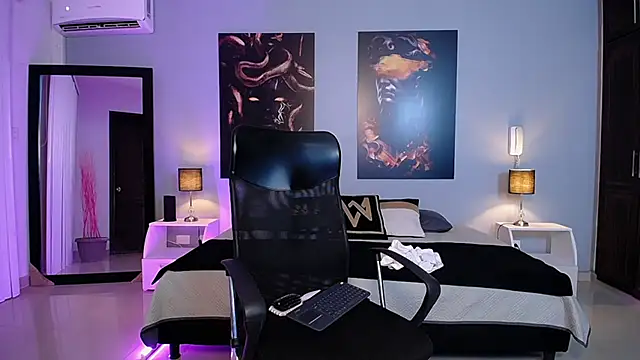 JasmineCampbell  online show from 15, 9, 2025