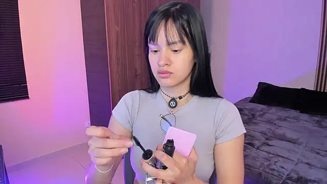 katherin smith  online show from 10, 9, 2025