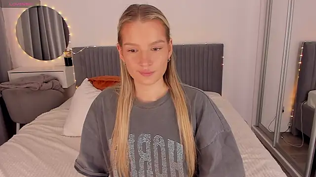 CassieRayss online show from 14, 4, 2026