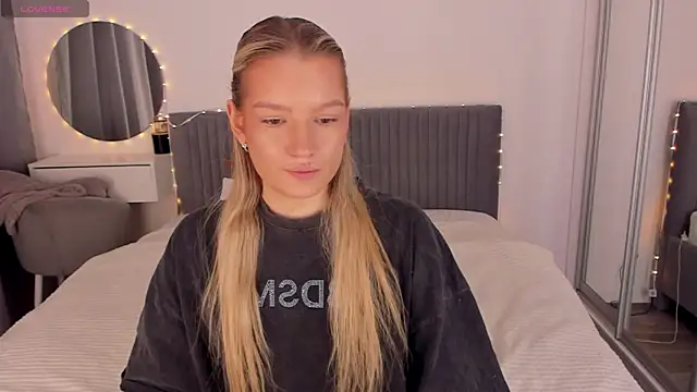 CassieRayss online show from 22, 4, 2026