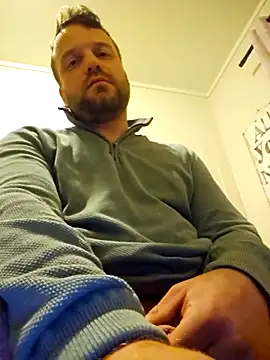 Machoviking1 online show from 25, 4, 2026