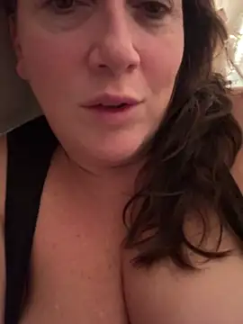 Snapshot of xsexycurvymilf chatting on 29, 1, 2025 xsexycurvymilf online show from 29, 1, 2025