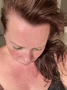 Snapshot of xsexycurvymilf chatting on 5, 3, 2025 xsexycurvymilf online show from 5, 3, 2025