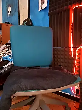 Themadhatter90 online show from 8, 2, 2025