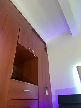 ivannapretyts online show from 14, 2, 2025